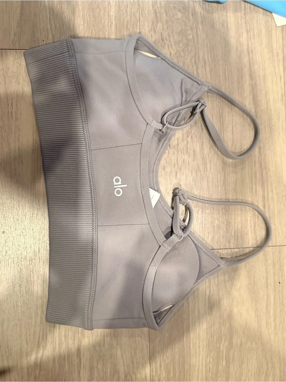 Alo Gray sports bra size XS Brand New With Tags